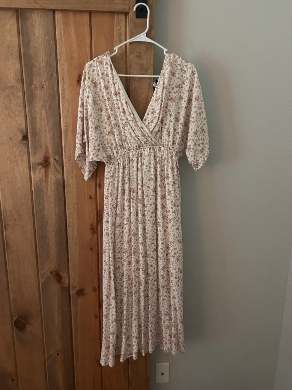 Pink blush maternity dress medium